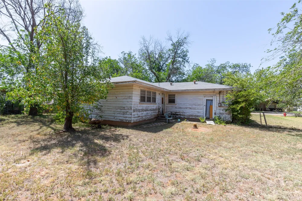 1404 Herring Merkel, TX 79536