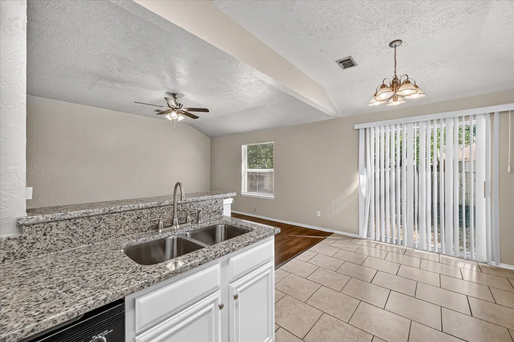 3140 Ronay Drive Forest Hill, TX 76140