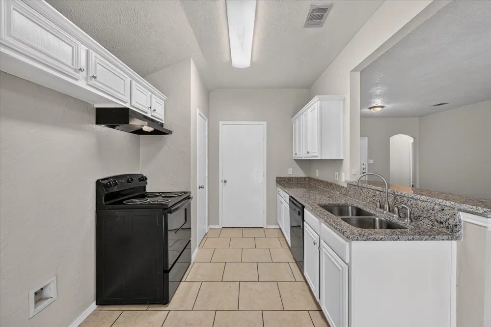 3140 Ronay Drive Forest Hill, TX 76140