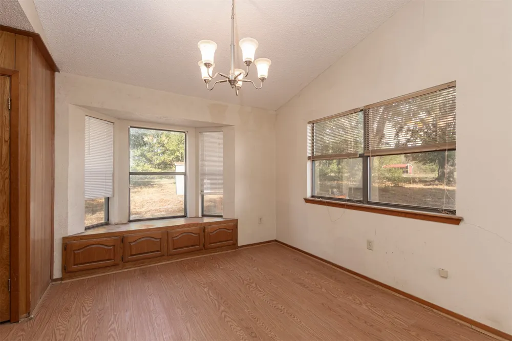 7263 State Highway 276 Point, TX 75472