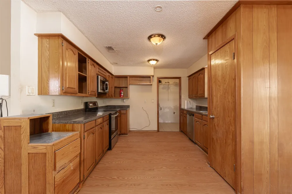7263 State Highway 276 Point, TX 75472