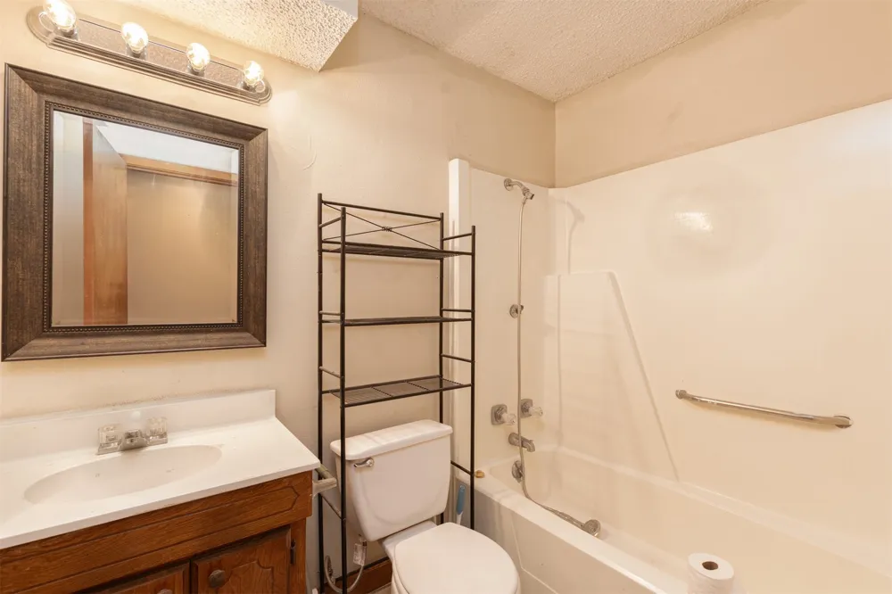 7263 State Highway 276 Point, TX 75472