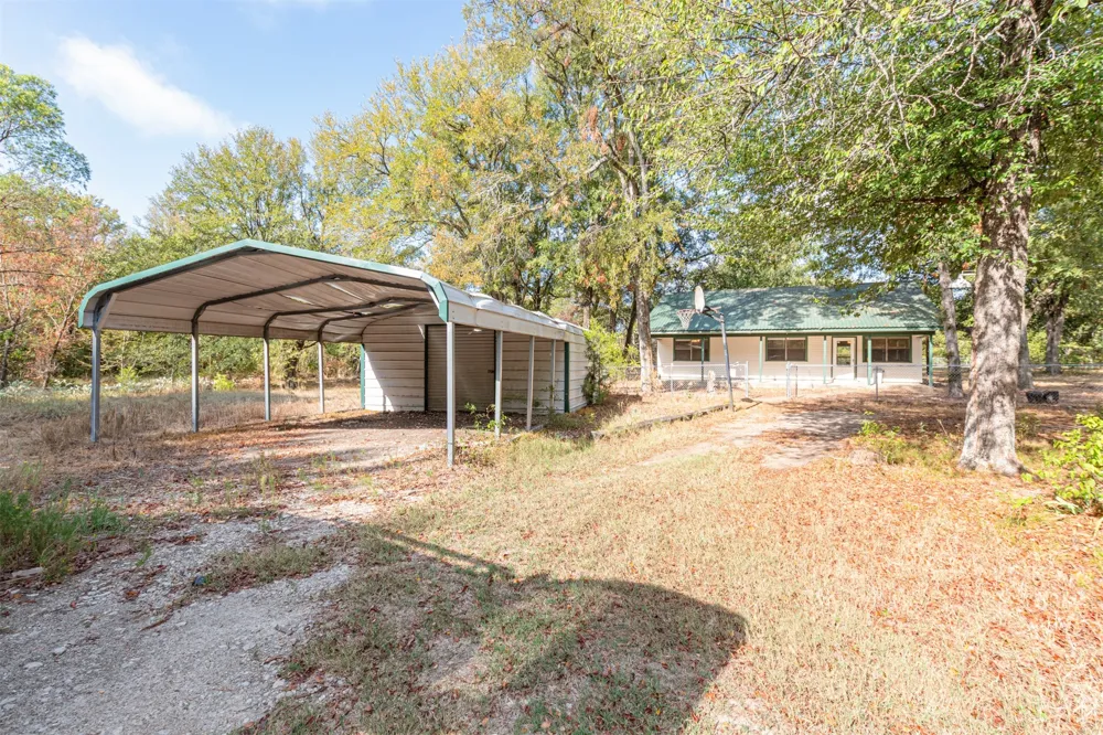 7263 State Highway 276 Point, TX 75472