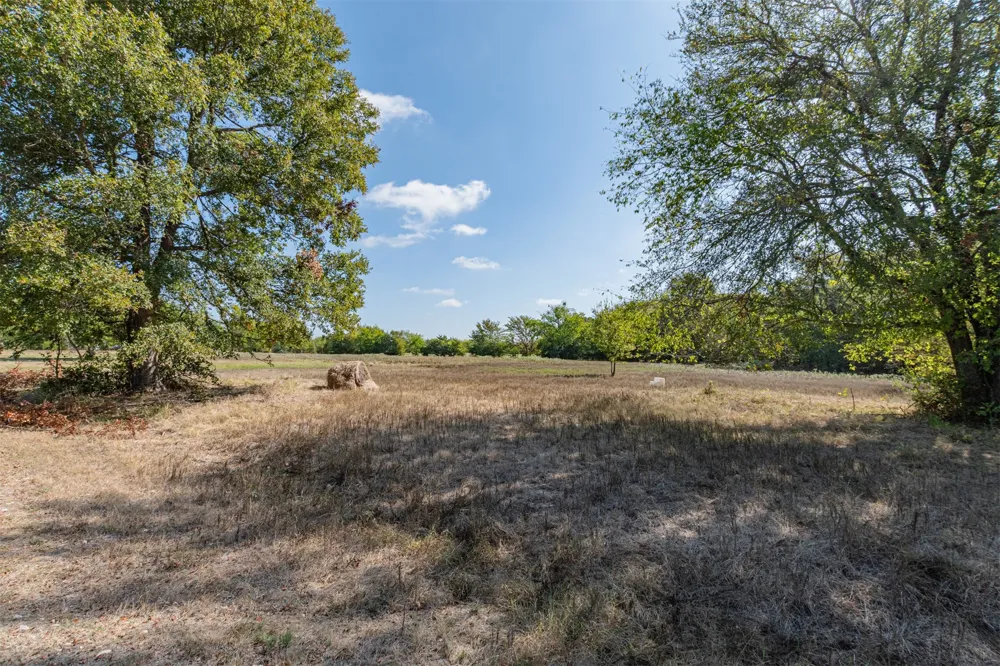7263 State Highway 276 Point, TX 75472