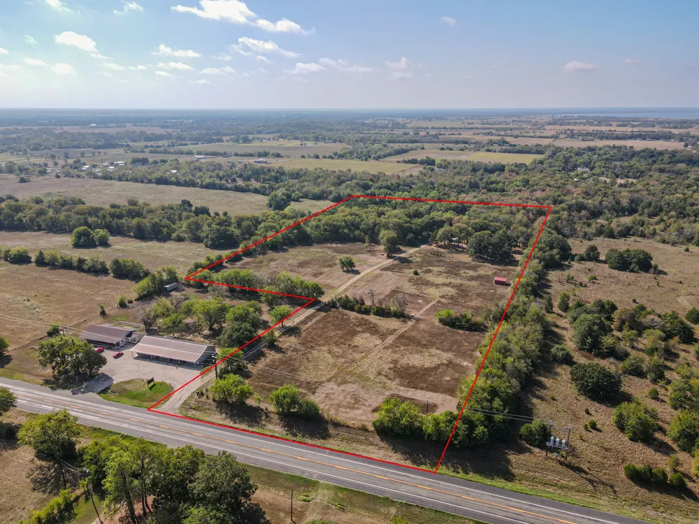 7263 State Highway 276 Point, TX 75472