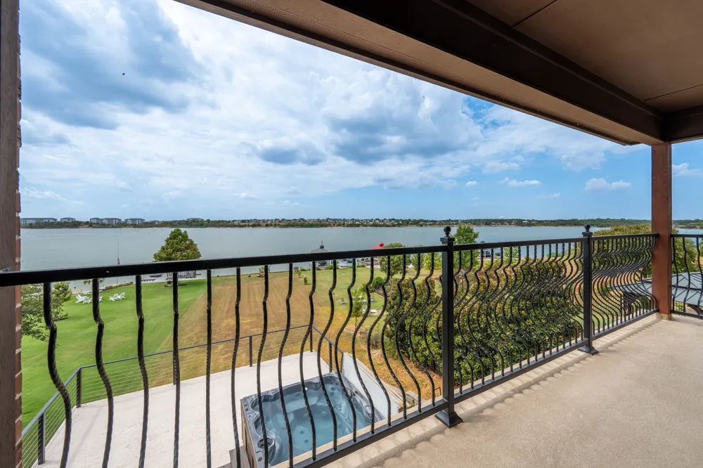 2313 Windjammer Way Rowlett, TX 75088