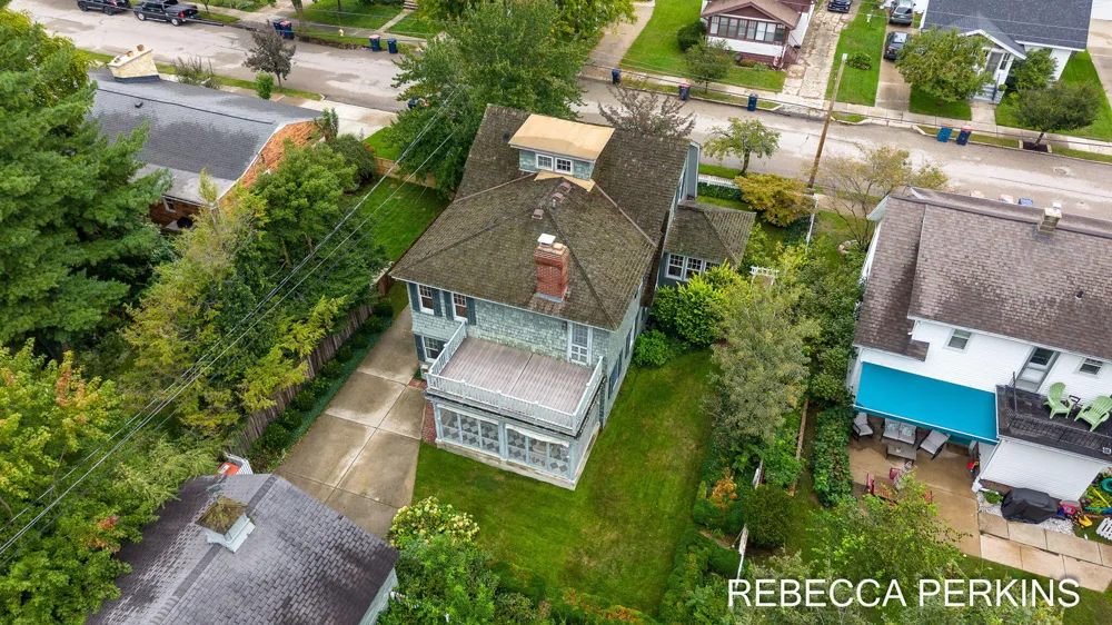 22 Cherry Street Holland City, MI 49423