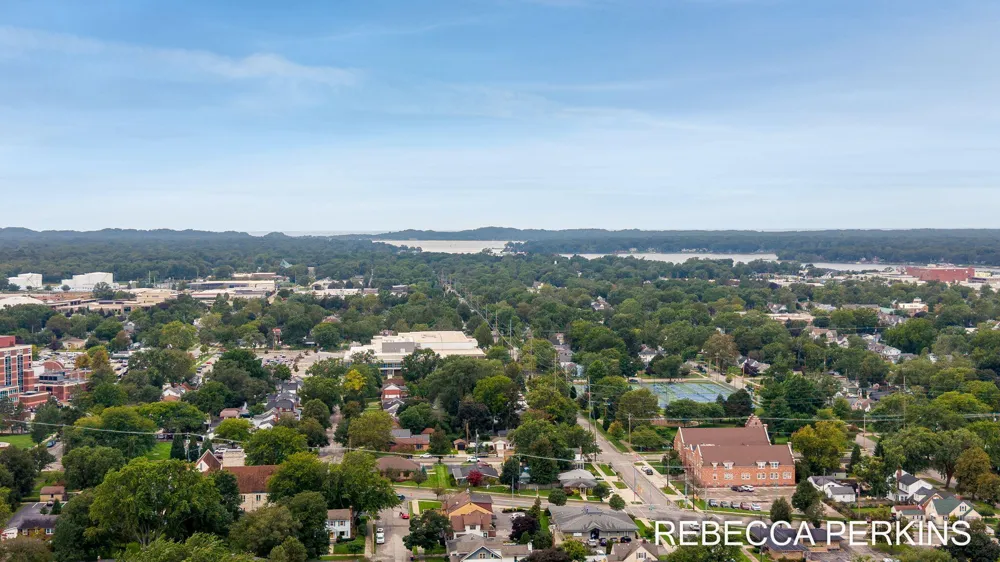 22 Cherry Street Holland City, MI 49423