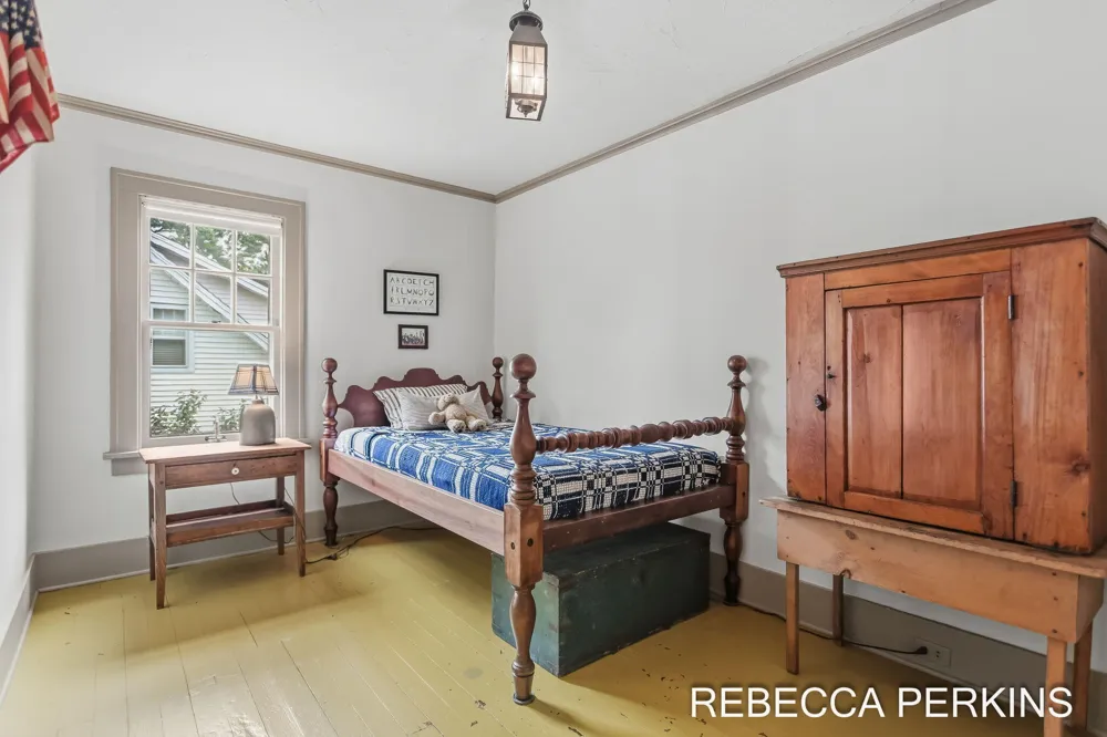 22 Cherry Street Holland City, MI 49423
