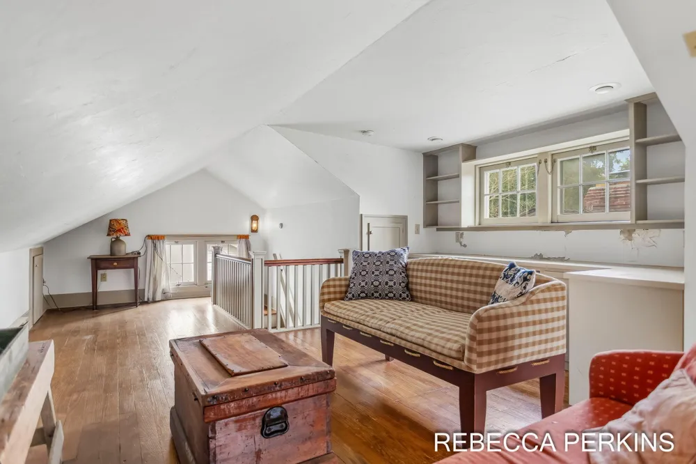 22 Cherry Street Holland City, MI 49423