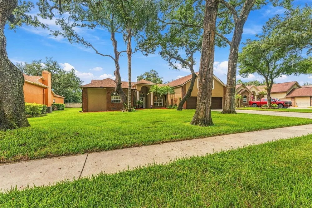 2561 REGAL RIVER ROAD Valrico, FL 33596