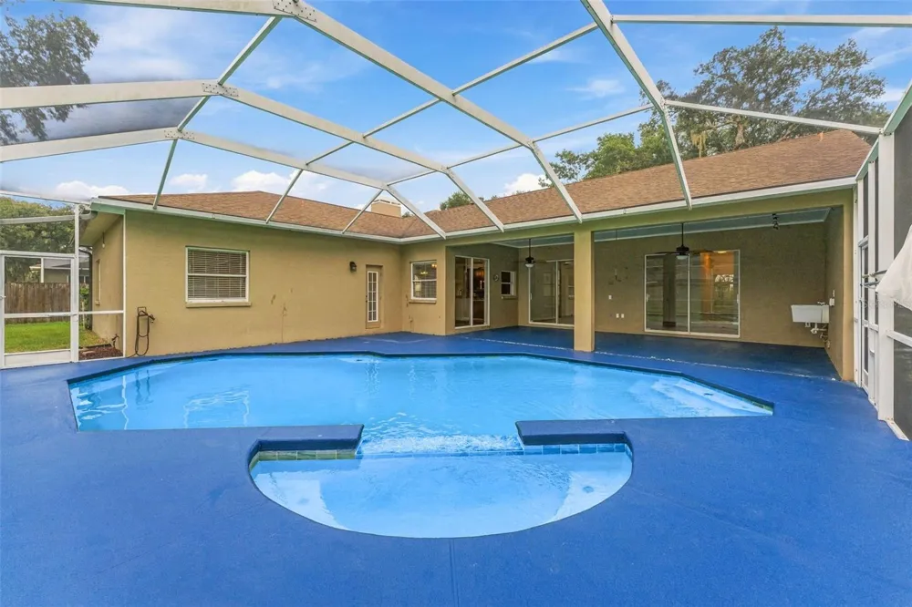 2561 REGAL RIVER ROAD Valrico, FL 33596