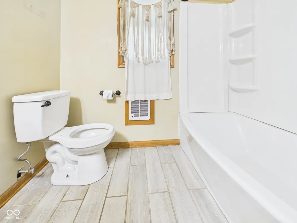 168 E Benton Street Alexandria, IN 46001
