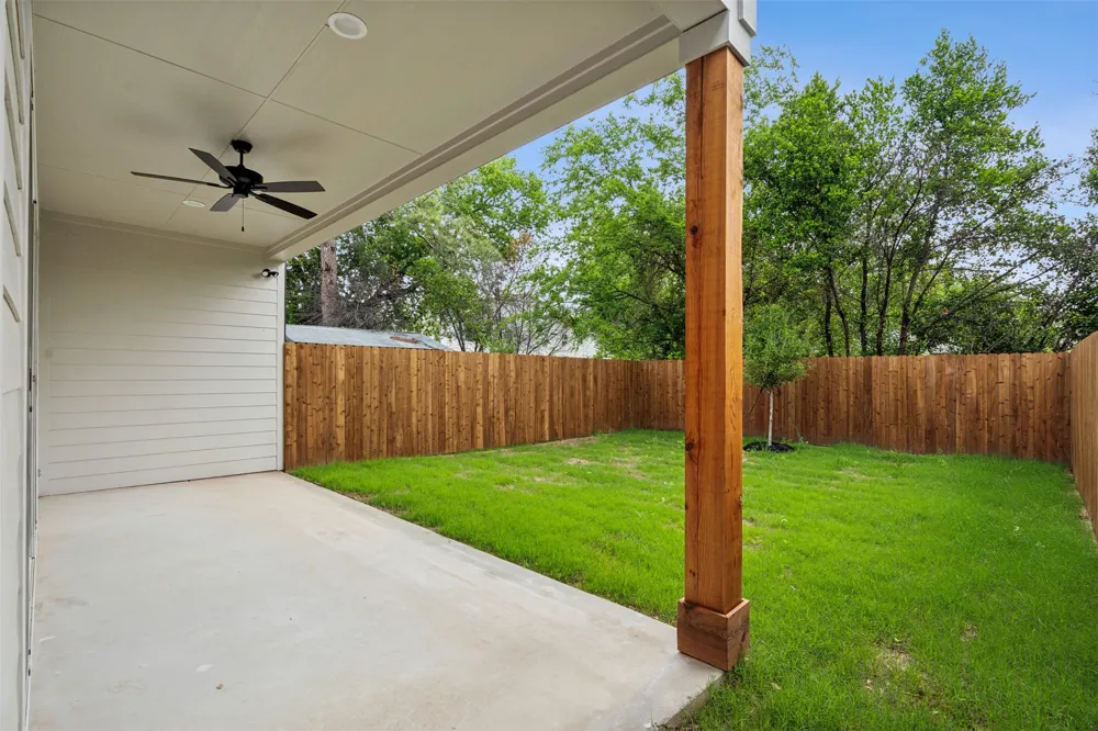 239 Athenia Drive Fort Worth, TX 76114