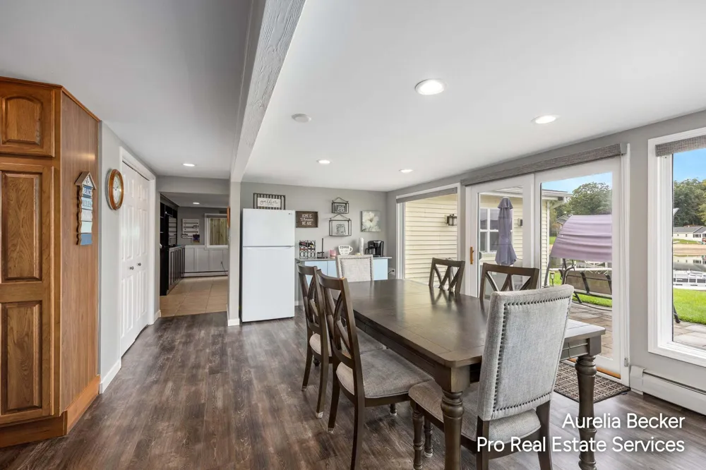13555 Sunset Shores Drive NE Cedar Springs, MI 49319