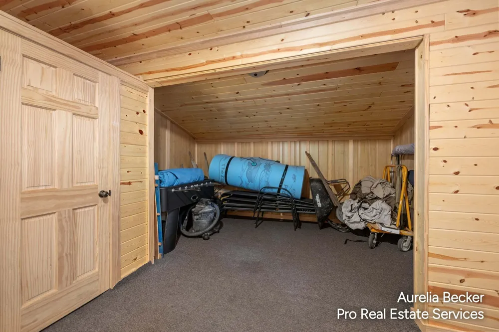 13555 Sunset Shores Drive NE Cedar Springs, MI 49319