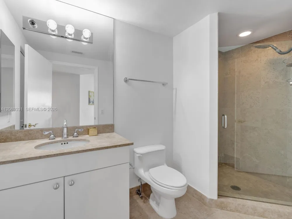4779 Collins Ave #2805 Miami Beach, FL 33140