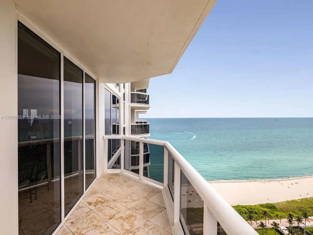 4779 Collins Ave #2805 Miami Beach, FL 33140