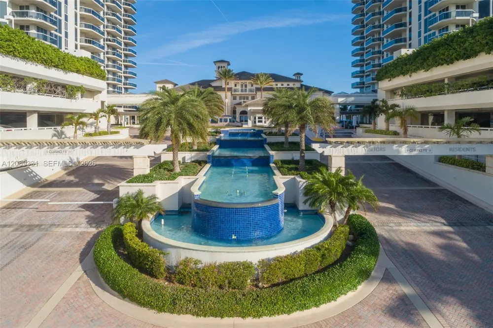 4779 Collins Ave #2805 Miami Beach, FL 33140