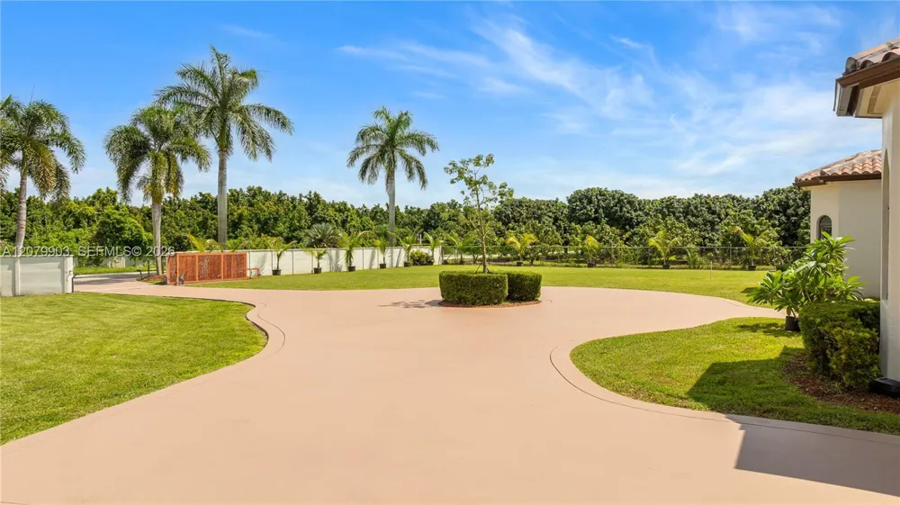 20970 SW 264th St Homestead, FL 33031