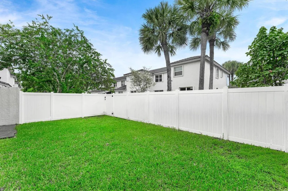 16856 SW 1ST PLACE Pembroke Pines, FL 33027