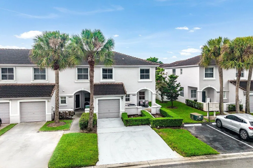 16856 SW 1ST PLACE Pembroke Pines, FL 33027
