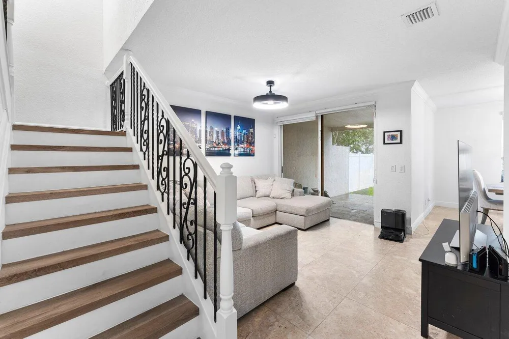 16856 SW 1ST PLACE Pembroke Pines, FL 33027
