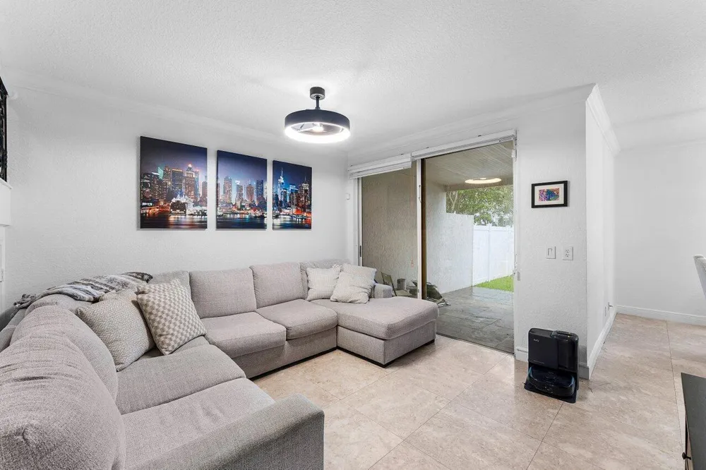 16856 SW 1ST PLACE Pembroke Pines, FL 33027