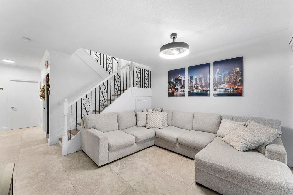 16856 SW 1ST PLACE Pembroke Pines, FL 33027