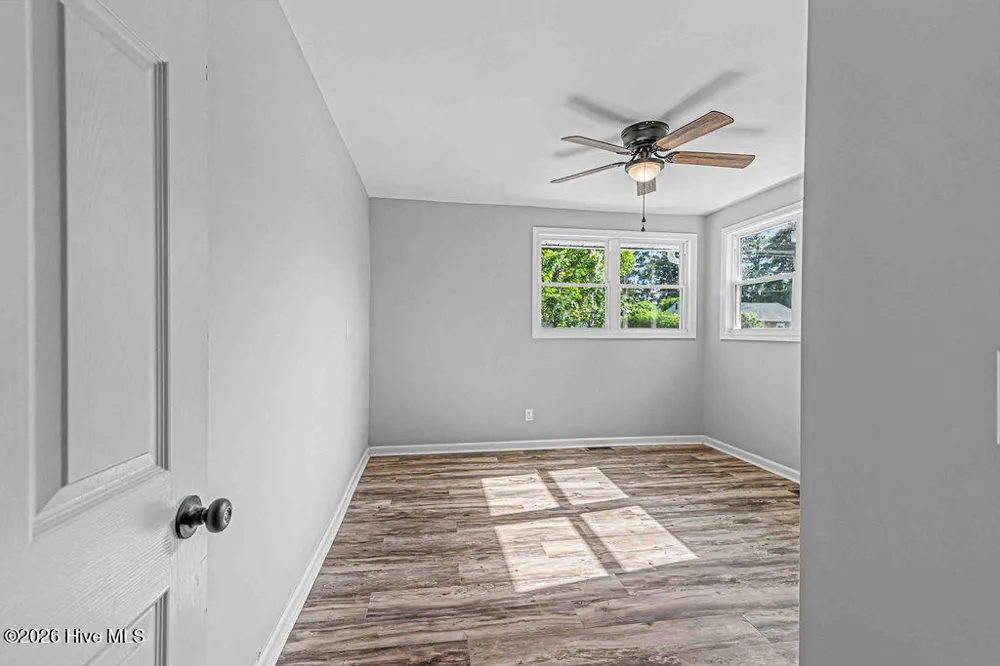 100 Banks Street Jacksonville, NC 28540