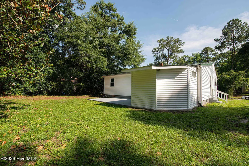 100 Banks Street Jacksonville, NC 28540