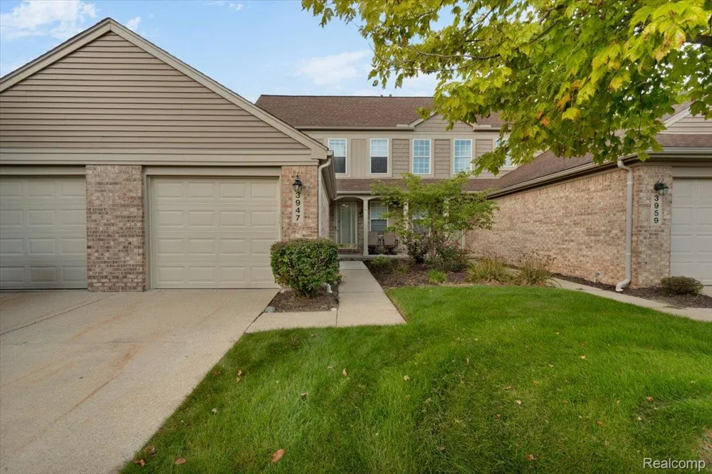 3947 Hunters Circle E Canton Charter Township, MI 48188