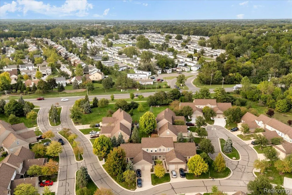 3947 Hunters Circle E Canton Charter Township, MI 48188