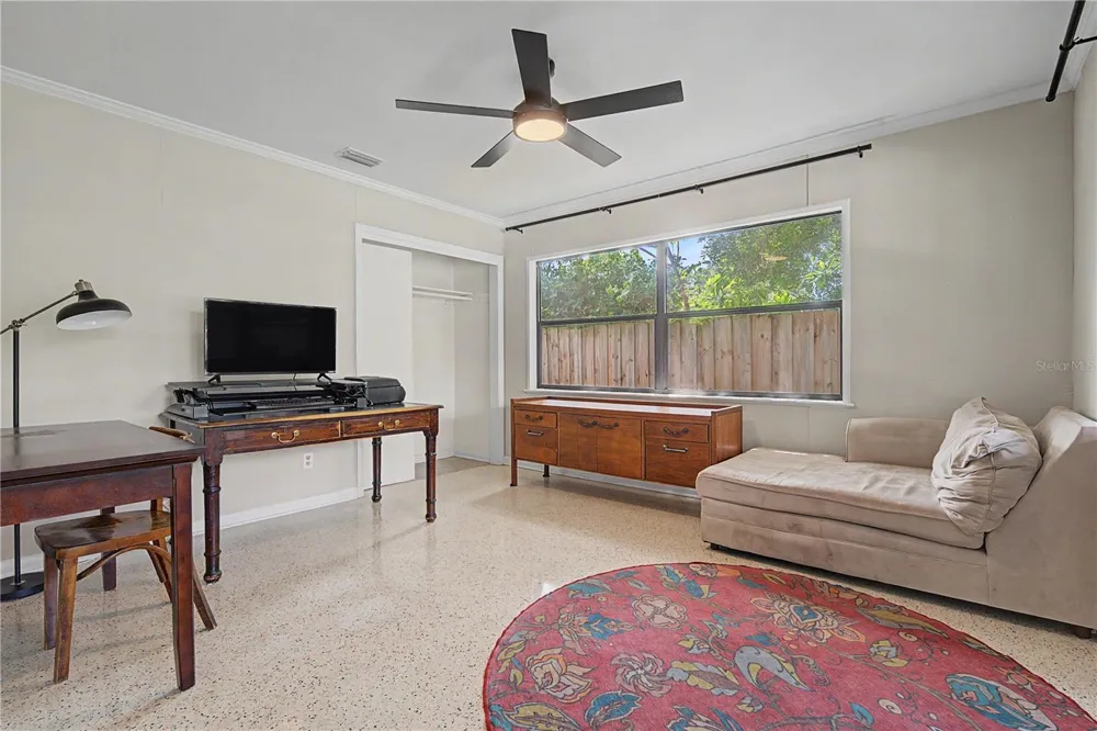 10246 VALLE DRIVE Tampa, FL 33612