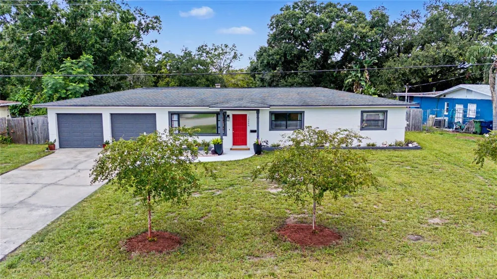10246 VALLE DRIVE Tampa, FL 33612