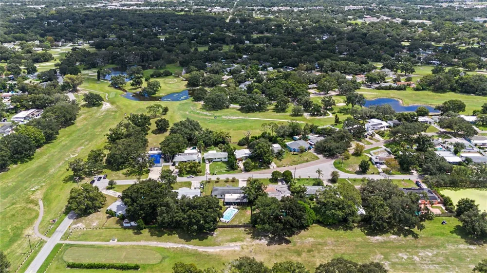 10246 VALLE DRIVE Tampa, FL 33612