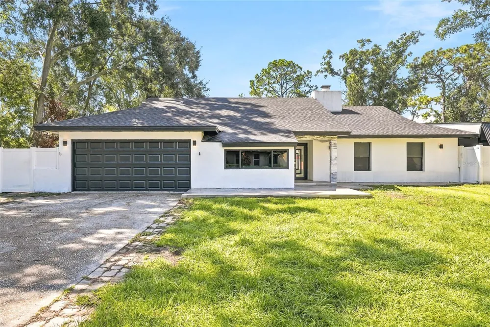 12726 BARRETT DRIVE Tampa, FL 33624