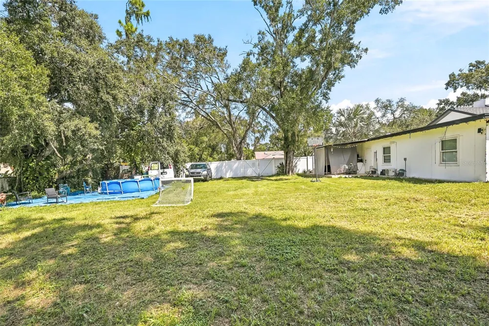 12726 BARRETT DRIVE Tampa, FL 33624