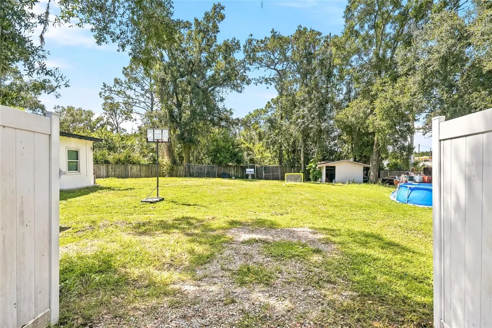 12726 BARRETT DRIVE Tampa, FL 33624