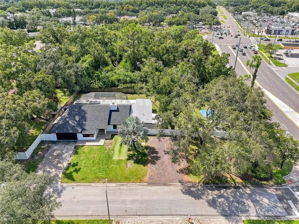 12726 BARRETT DRIVE Tampa, FL 33624