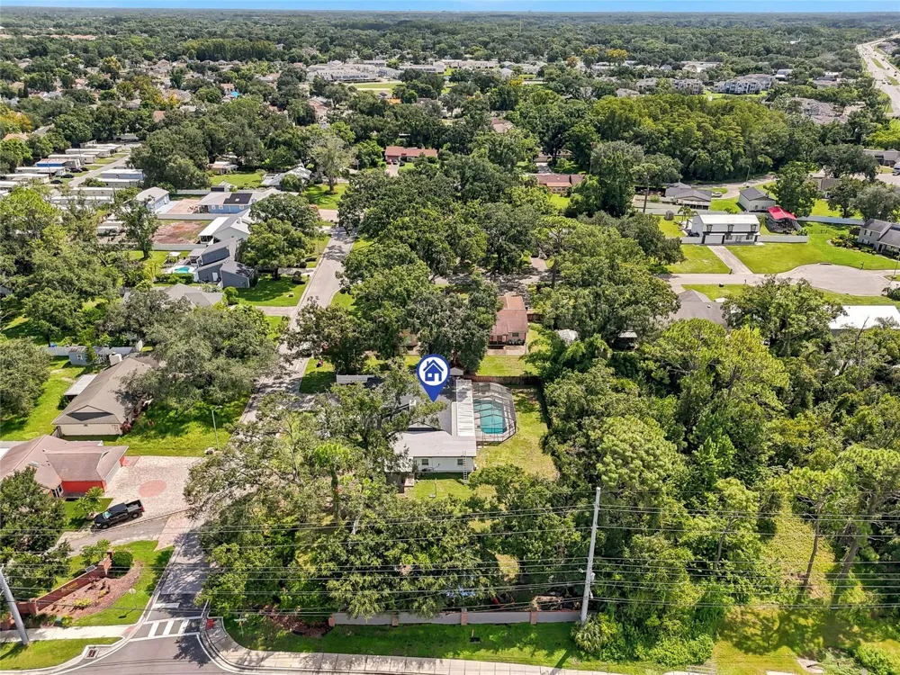 12726 BARRETT DRIVE Tampa, FL 33624