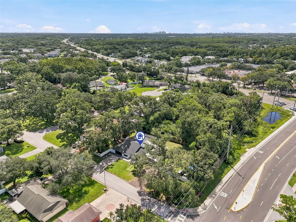 12726 BARRETT DRIVE Tampa, FL 33624
