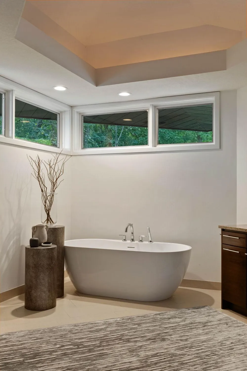 10321 Heidi Lane Chanhassen, MN 55318