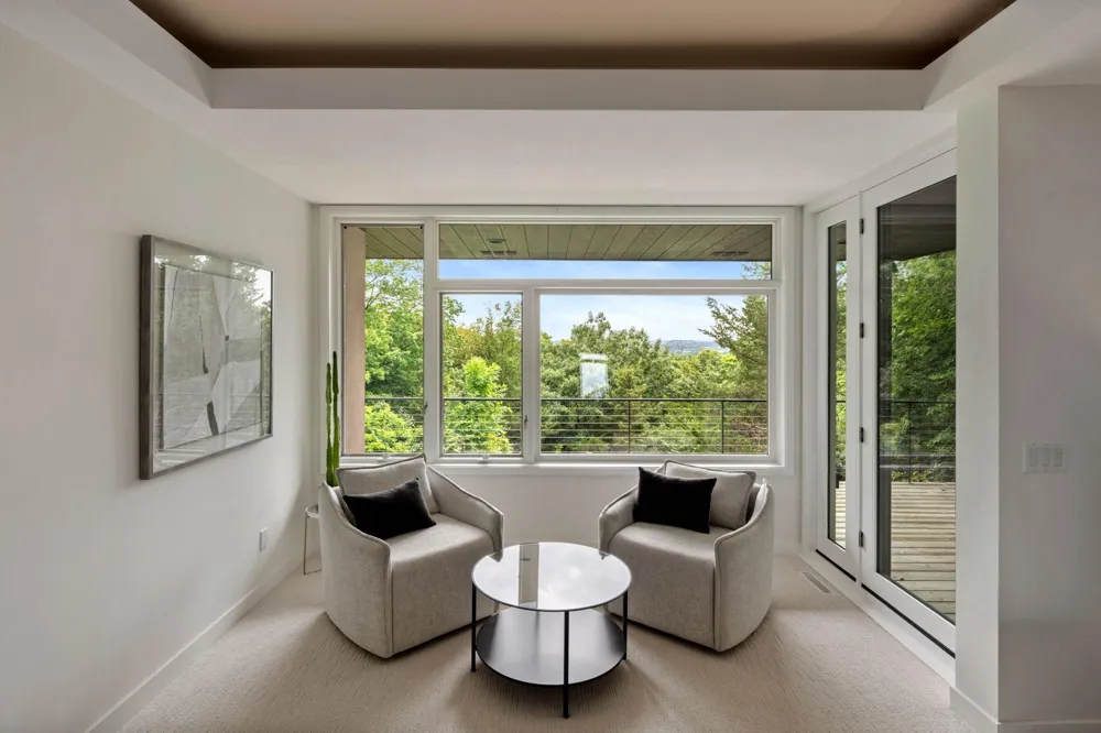 10321 Heidi Lane Chanhassen, MN 55318