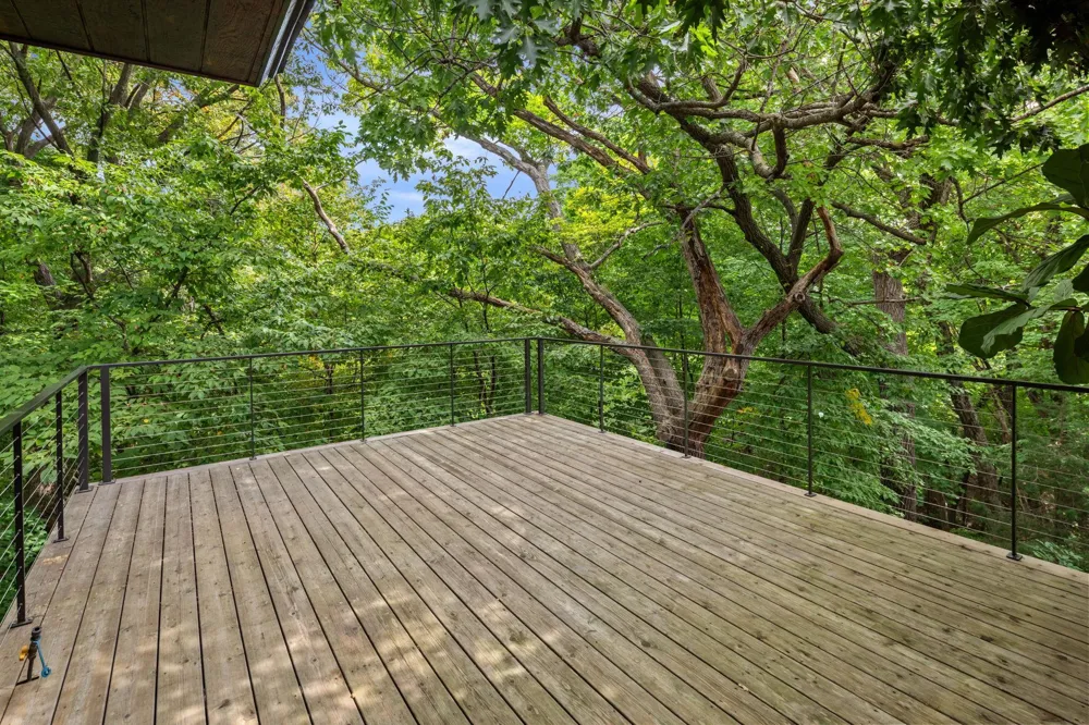 10321 Heidi Lane Chanhassen, MN 55318