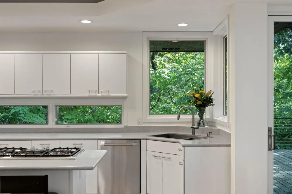 10321 Heidi Lane Chanhassen, MN 55318