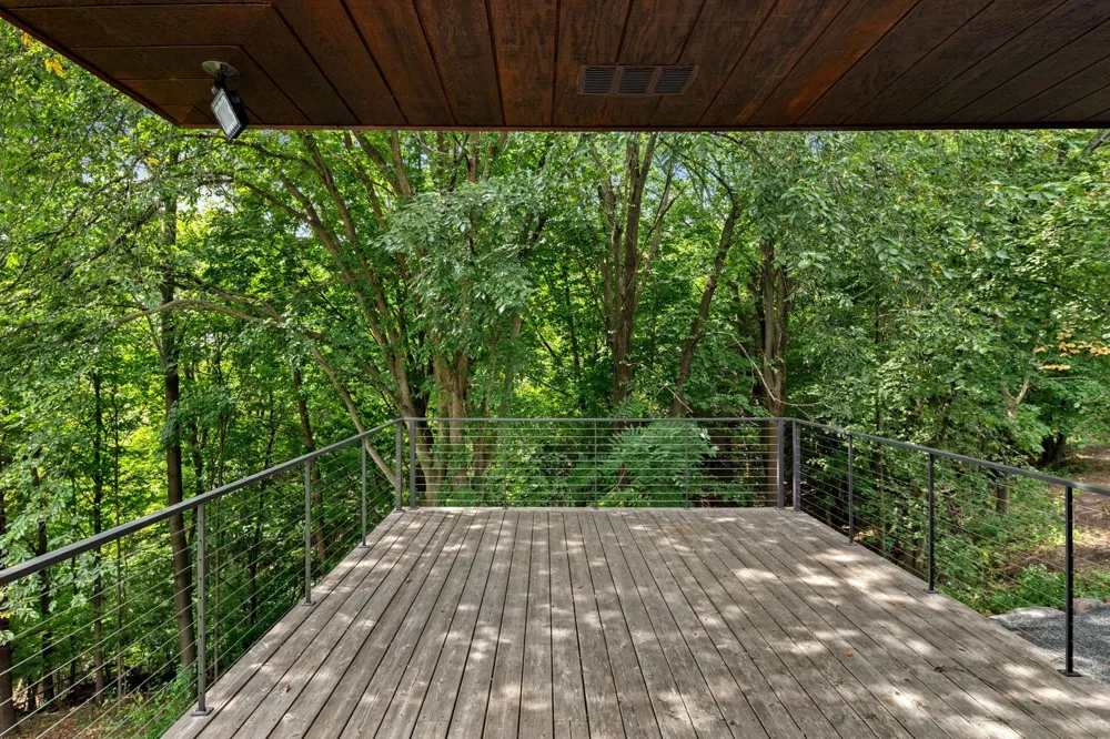 10321 Heidi Lane Chanhassen, MN 55318