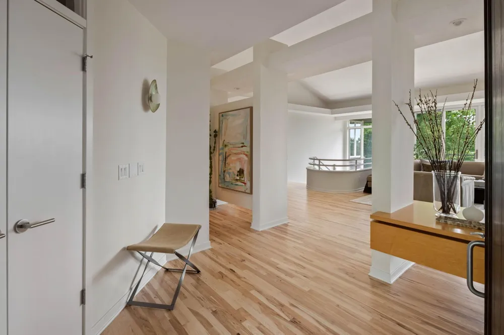 10321 Heidi Lane Chanhassen, MN 55318