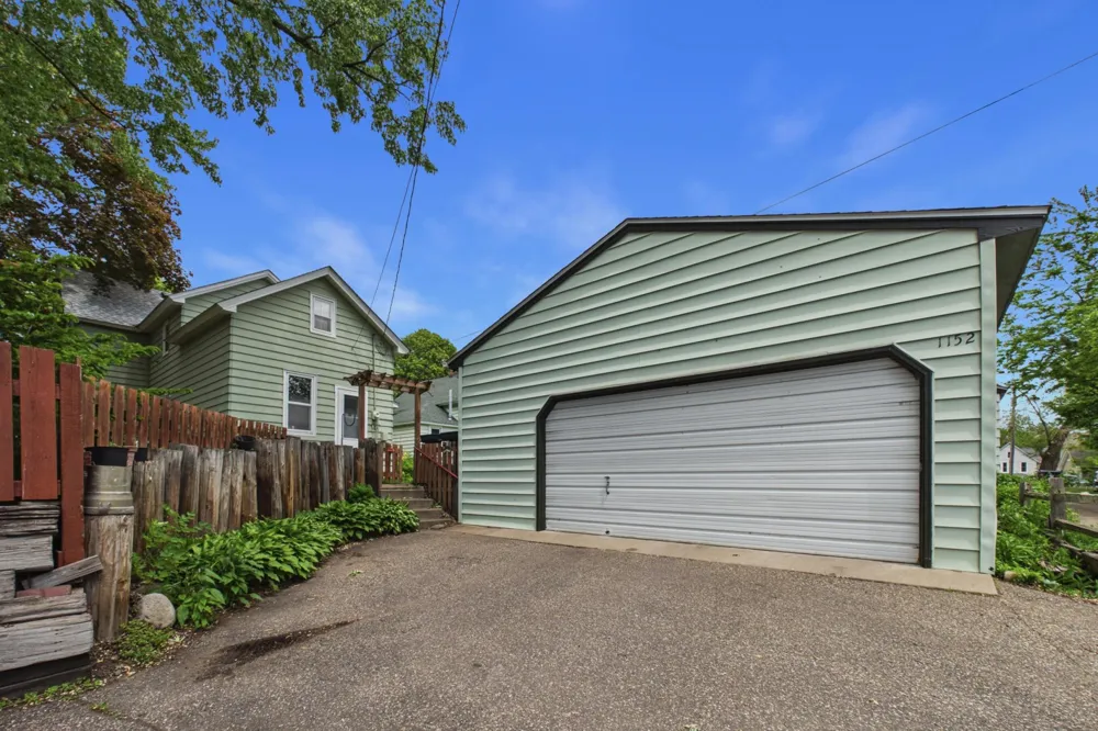 1152 Ross Avenue Saint Paul, MN 55106