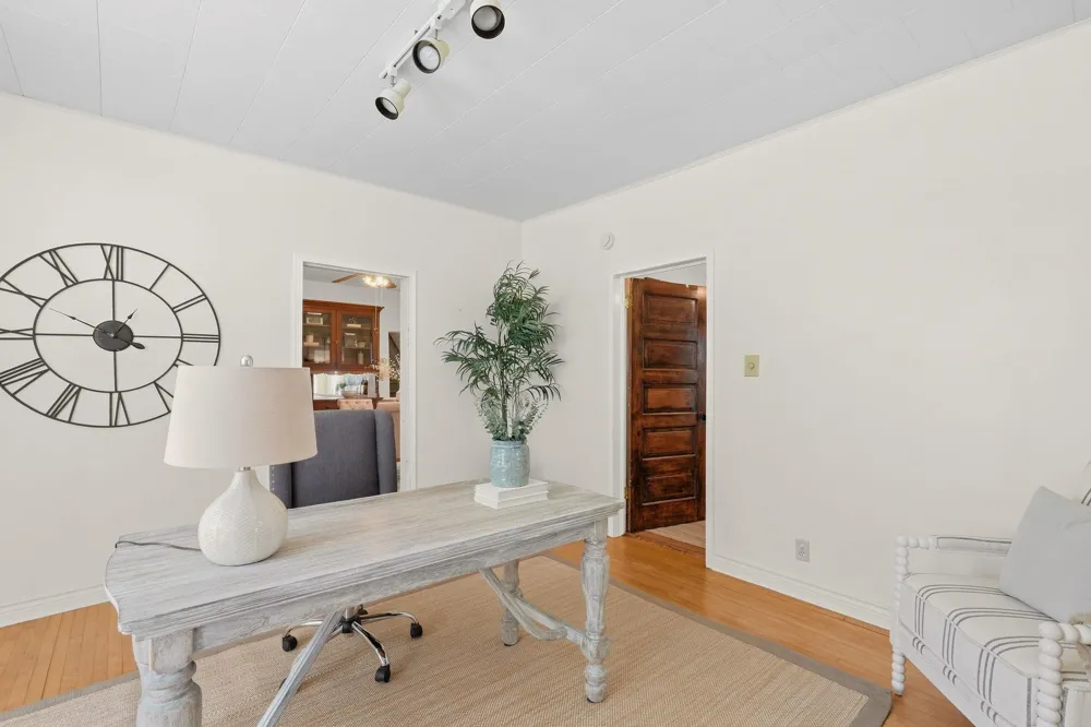1152 Ross Avenue Saint Paul, MN 55106